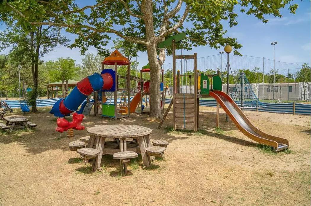 Vacanceselect Mobil Homes - Camping Pineta Sul Mare Camping Village